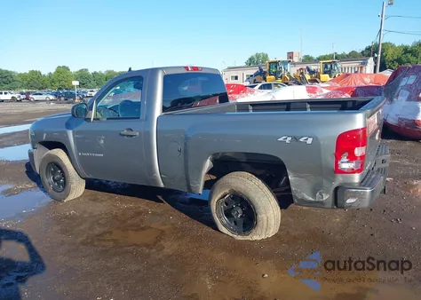 2009 Chevrolet Silverado 1500 Work Truck z USA, uszkodzony, nr VIN 1GCEK14019Z205979